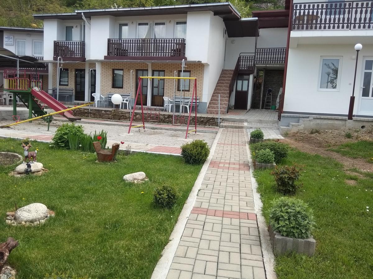 Villa Nikola オフリド エクステリア 写真